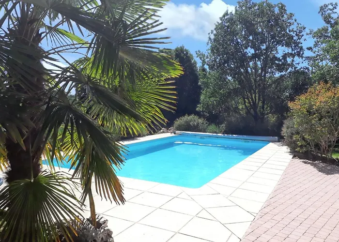 Ravissante A Avec Piscine Privee فيلة