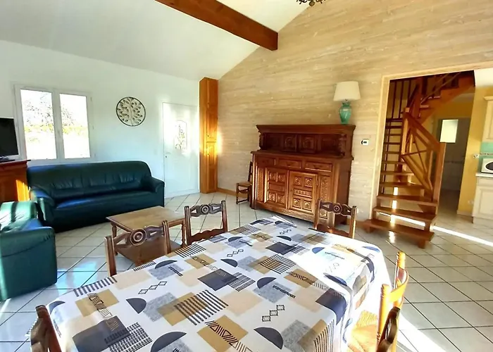 Ravissante A Avec Piscine Privee فيلة